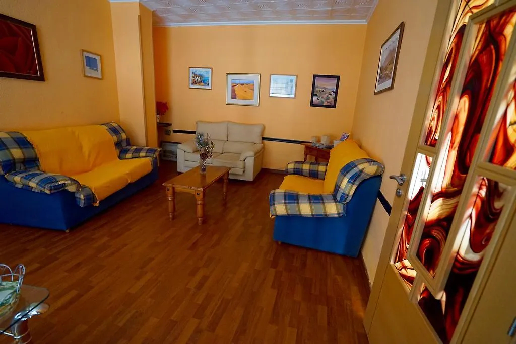 Hostal San Carlos Baza Гостевой дом